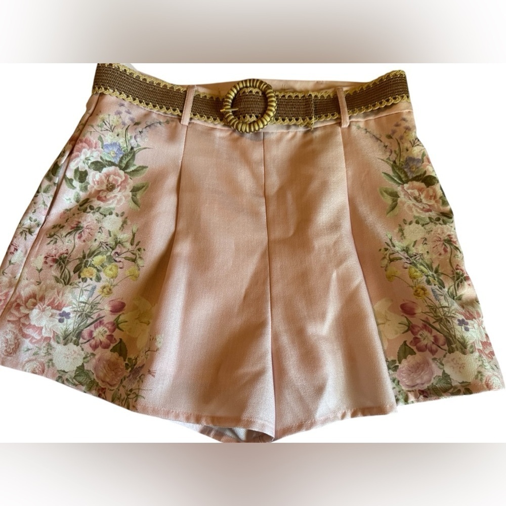 Luxe Blush Floral High Waist Shorts - Picture 3 of 12